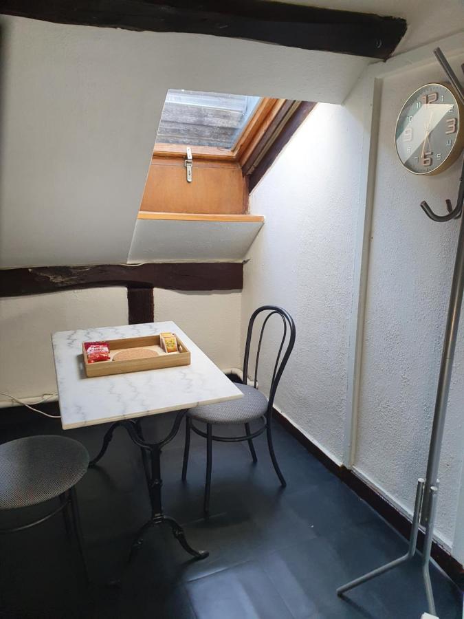 Appartement De Charme Proximite Du Centre Ville Troyes Buitenkant foto